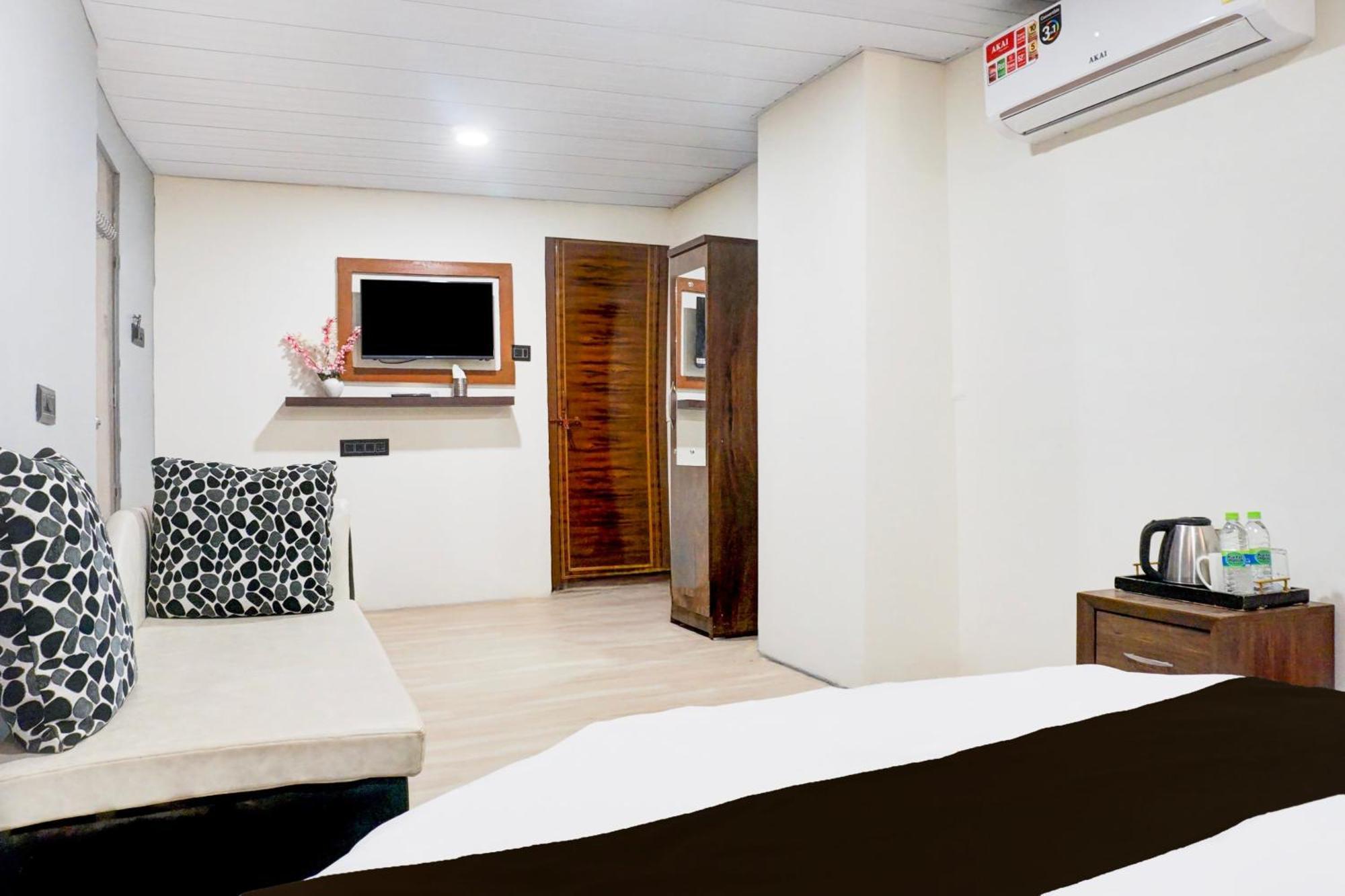 Hotel O The Highstreet Hometel Pune Exterior foto